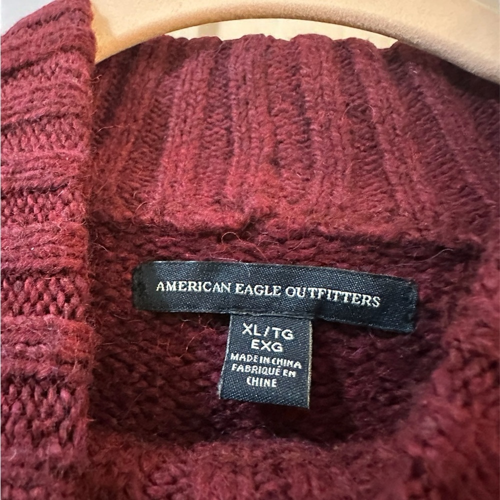 Women’s XL Maroon American Eagle cropped turtle neck sweater - Picture 5 of 6